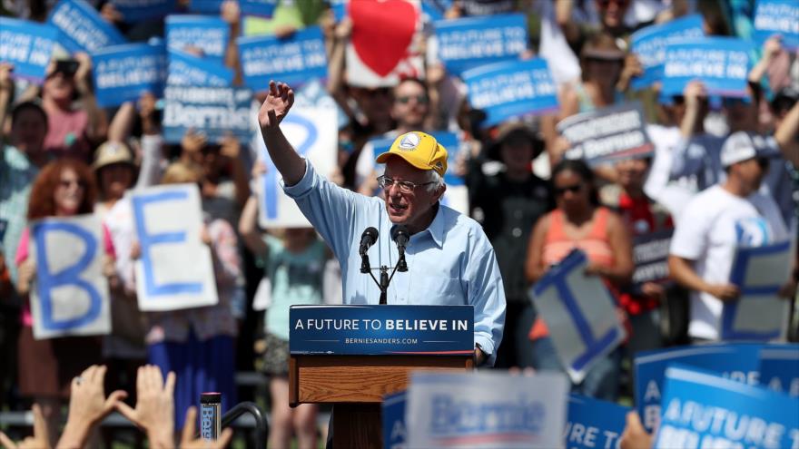 El precandidato demócrata, Bernie Sanders, durante un evento de su campaña electoral en California, 1 de junio de 2016.