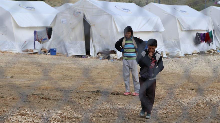 Niños refugiados sirios en un campamento en Turquía.