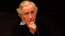 Chomsky: EEUU apoyó el “golpe blando” contra Rousseff en Brasil