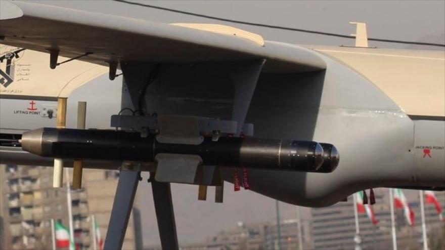 Un misil colocado en dron iraní Shahed-129