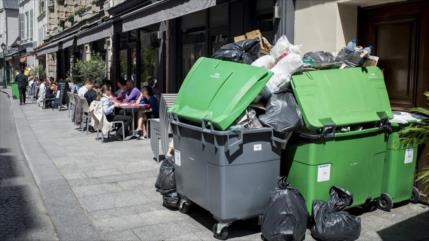 Alcaldesa de París: Se recogerá toda la basura pese a la huelga