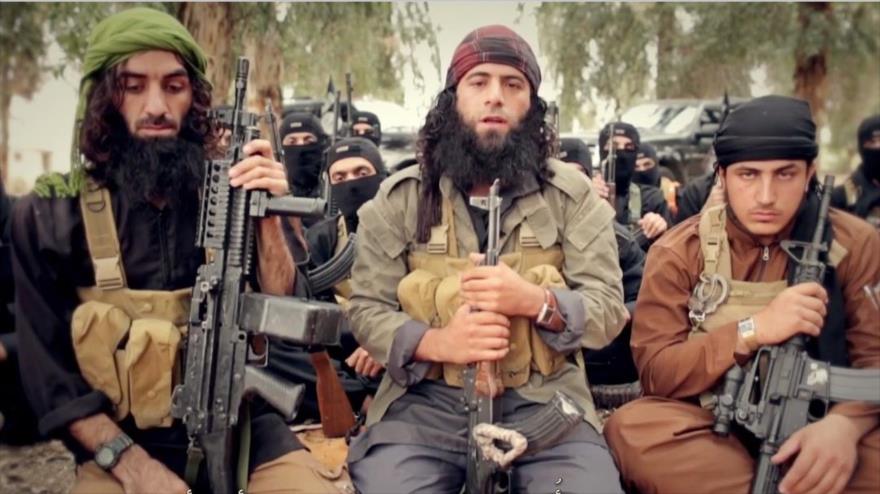 Terroristas de Daesh.