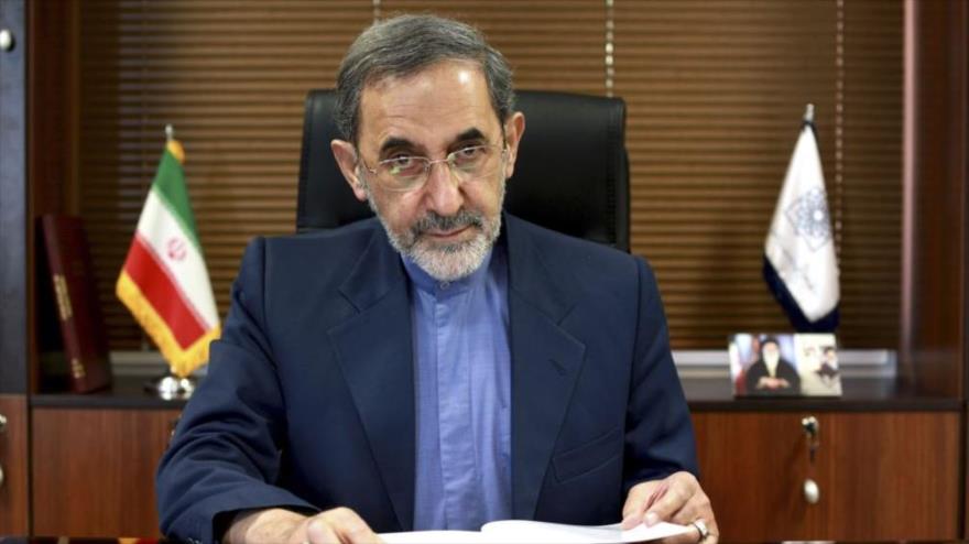 Ali Akbar Velayati, director del Centro de Estudios Estratégicos del Consejo del Discernimiento del Sistema de Irán. 