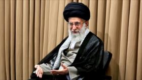 Líder: Si EEUU rompe el acuerdo nuclear, Irán también lo quemará