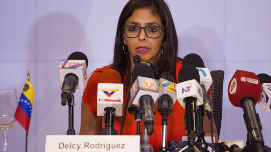 La canciller de Venezuela, Delcy Rodríguez, durante la 46ª sesión de la Asamblea General Ordinaria de la Organización de los Estados Americanos (OEA), Santo Domingo 15 de junio 2016.