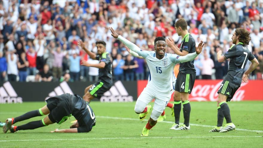 El jugador británico Daniel Sturridge festeja su gol ante Gales, en un partido de Eurocopa en Francia, 16 de junio de 2016.