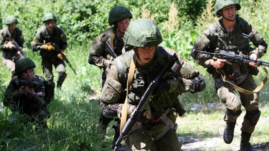Efectivos del Ejército ruso durante un ejercicio militar.