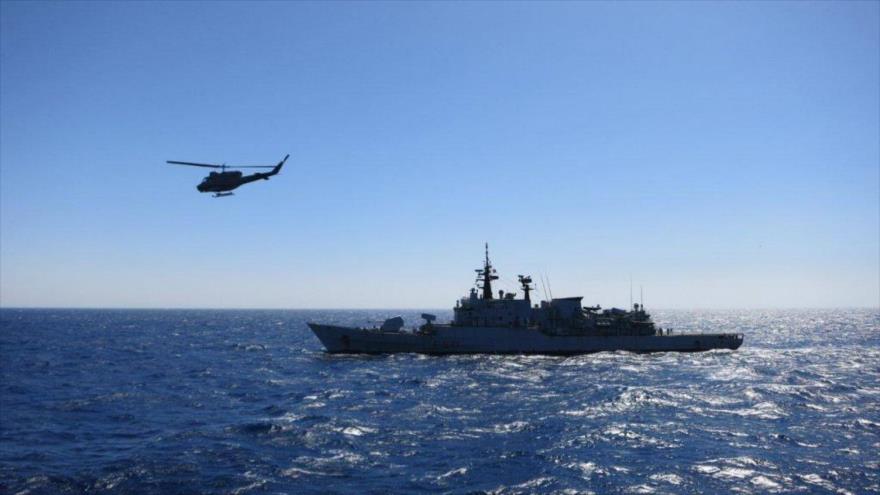 Una operación de EUNavfor en las aguas del mar Mediterráneo.