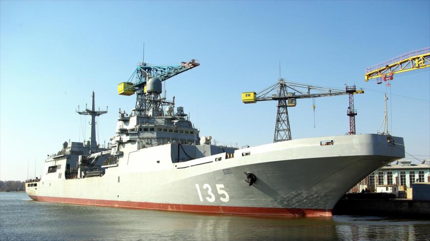 El buque de desembarque ruso Iván Gren.