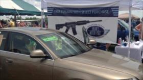 Mientras tanto en EEUU… Compra un coche y llévate un rifle de asalto de regalo