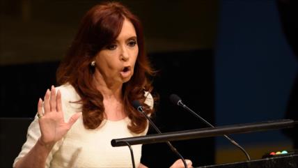 Cristina Fernández: En Argentina hay persecución ideológica