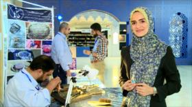 Exposición coránica en el mes de Ramadán en Teherán