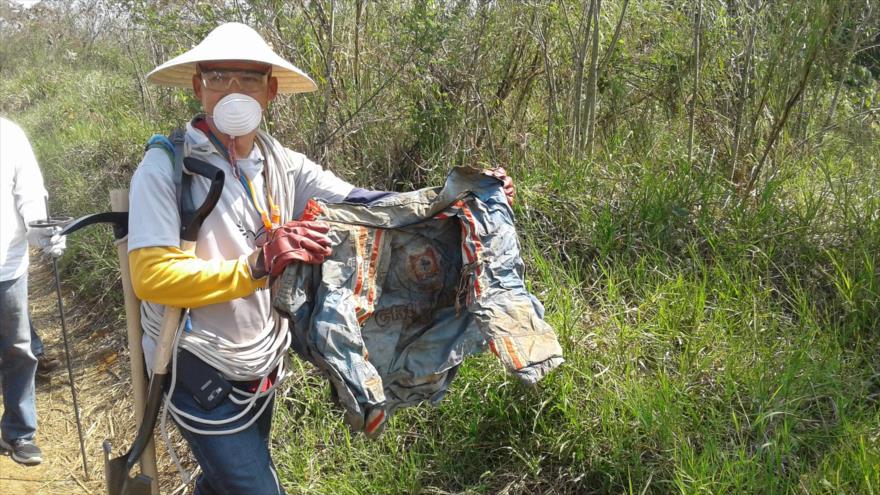 Un integrante de la Brigada Nacional de Búsqueda de Personas Desaparecidas en el municipio de Amatlán, en el estado oriental de Veracruz, México.