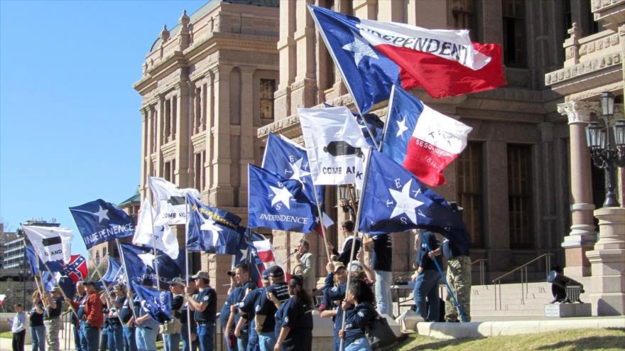 Los partidarios del Movimiento Nacionalista de Texas realizan una movilización para solicitar que Texas se convierta otra vez en una nación independiente.