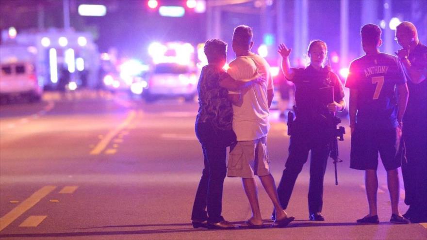 Una de las calles adyacentes al club donde tuvo lugar el tiroteo en Orlando, Florida.