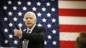 McCain: Queremos bombas 75 veces más potentes que la de Hiroshima