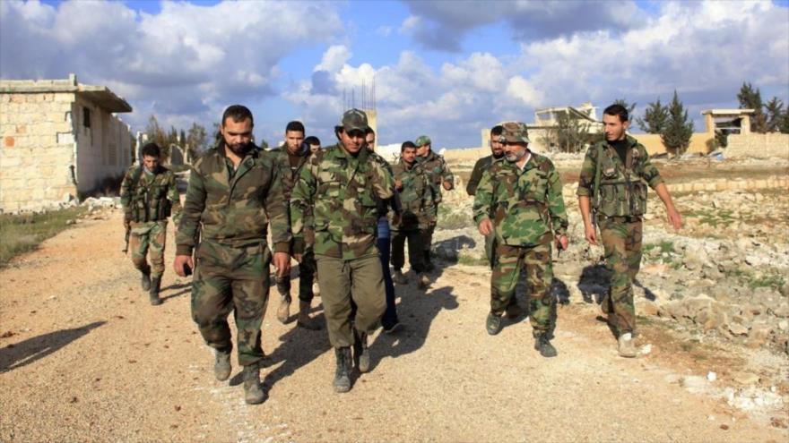 Fuerzas sirias en las granjas de Al-Malah, en Alepo.