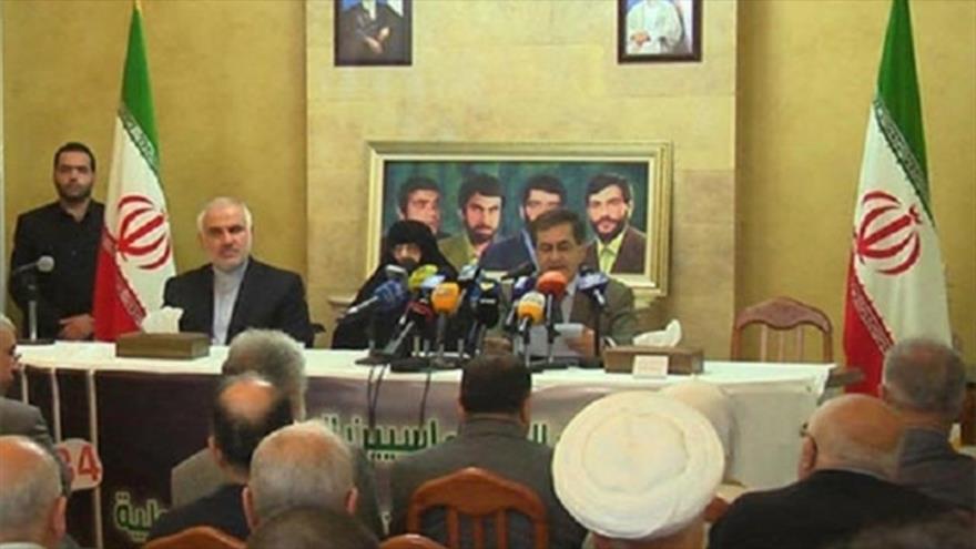 El embajador de Irán en El Líbano, Mohamad Fathali, ofrece una rueda de prensa por el 34 aniversario de la desaparición de los cuatro diplomáticos iraníes, 4 de julio de 2016.