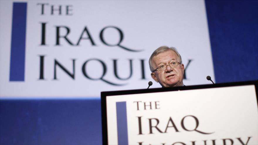 John Chilcot, el presidente de la Investigación sobre Irak, habla durante una conferencia de prensa en Londres, Reino Unido, 30 julio de 2009.