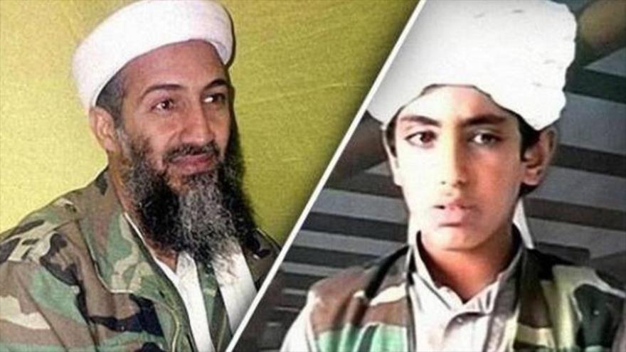 El exlíder de Al-Qaeda, Osama bin Laden, y su hijo Hamza.