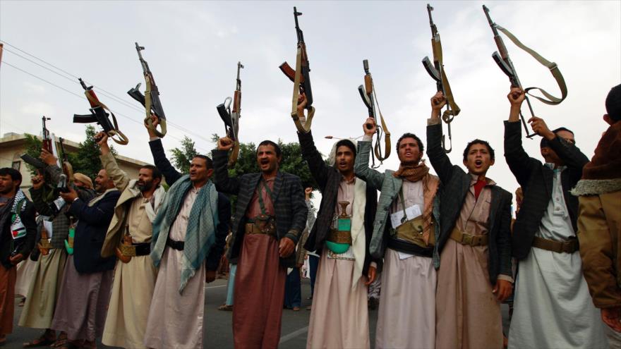 Fuerzas del movimiento popular yemení Ansarolá.