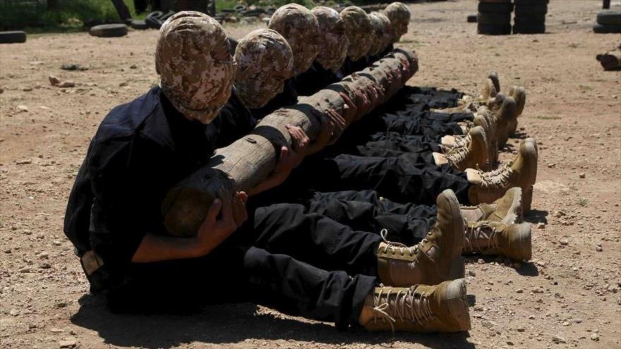 Los llamados "rebeldes moderados" de Siria reciben entrenamiento militar por EE.UU.