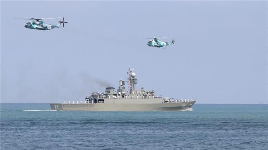 El destructor de Damavand, de fabricación nacional, se unió a la Armada iraní en un acto oficial celebrado el 9 de marzo de 2015 en la provincia de Gilan (norte de Irán).