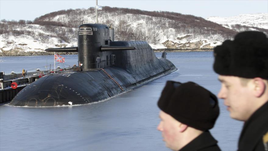 El submarino atómico ruso Yekaterinburg en una base naval en la región de Múrmansk.