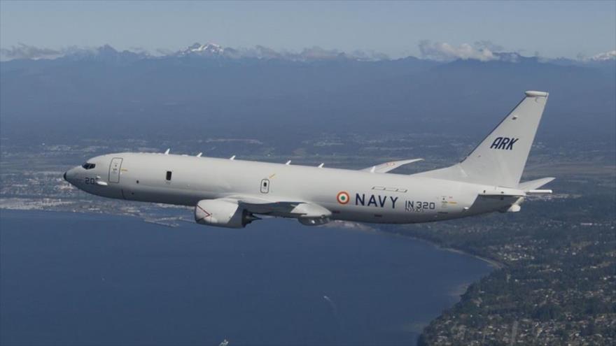 Avión militar de vigilancia marítima P-8.