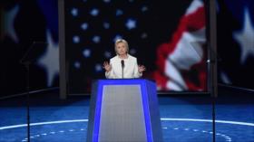 Clinton acepta la nominación e insiste en no confiar en Trump