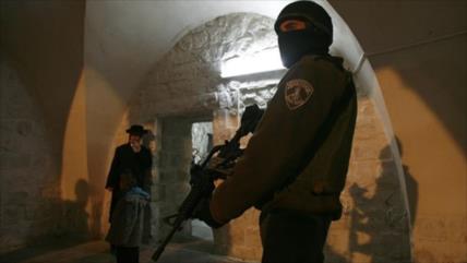 Colonos israelíes irrumpen en la tumba del Profeta José en Nablus