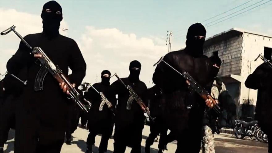 Miembros del grupo terrorista takfirí EIIL (Daesh, en árabe).
