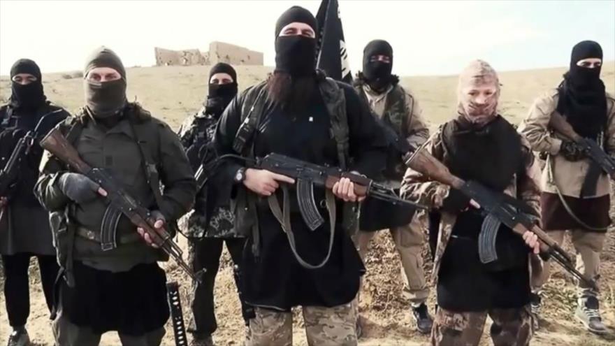 Los integrantes del grupo terrorista EIIL (Daesh, en árabe).