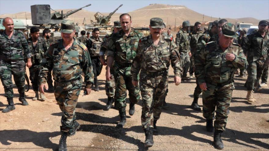 Fuerzas sirias desplegadas en los alrededores de la ciudad de Alepo, norte de Siria, 9 de agosto de 2016.