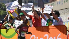 Protestas contra Temer tratan de interrumpir el maratón femenino en los JJOO Río