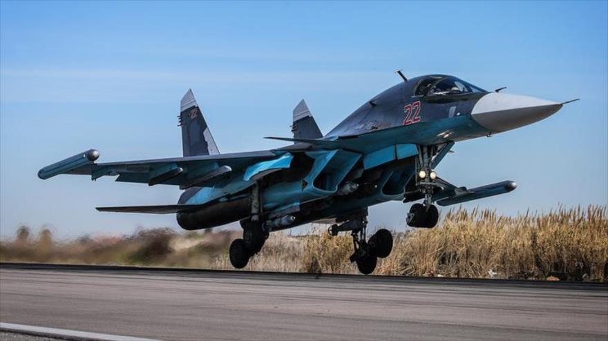 Un caza ruso Su-34 que participa en las operaciones antiterroristas en Siria.