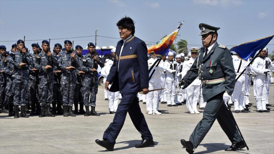 Morales inaugura la Escuela Militar Antimperialista