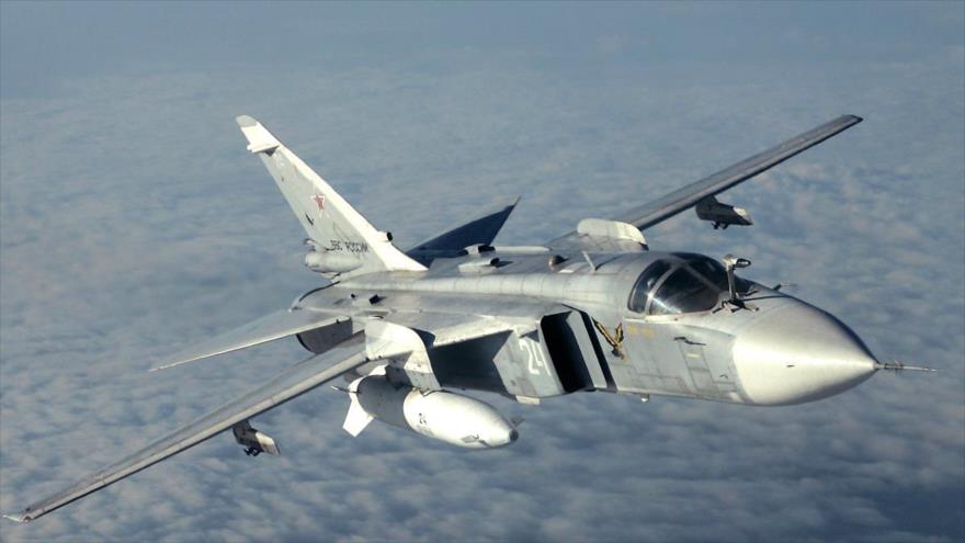 Un avión de combate ruso Su-27.