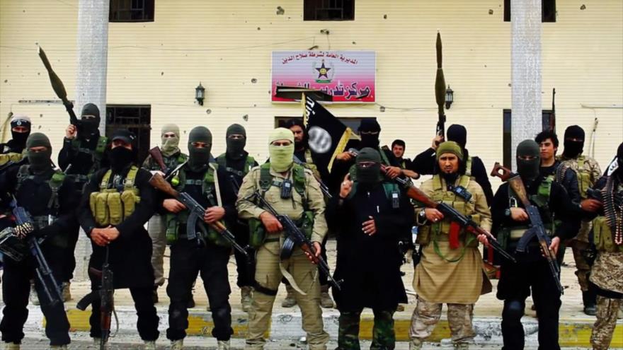 Integrantes del grupo terrorista EIIL (Daesh, en árabe).