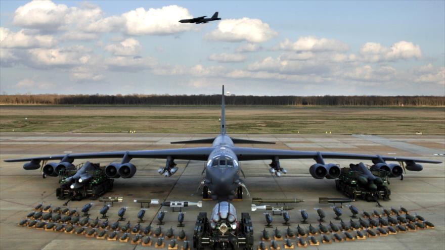 Un bombardero estratégico Boeing B-52 Stratofortress.
