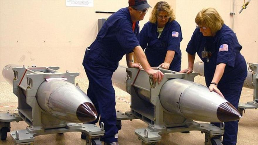 Dos bombas nucleares B61-12 de Estados Unidos.