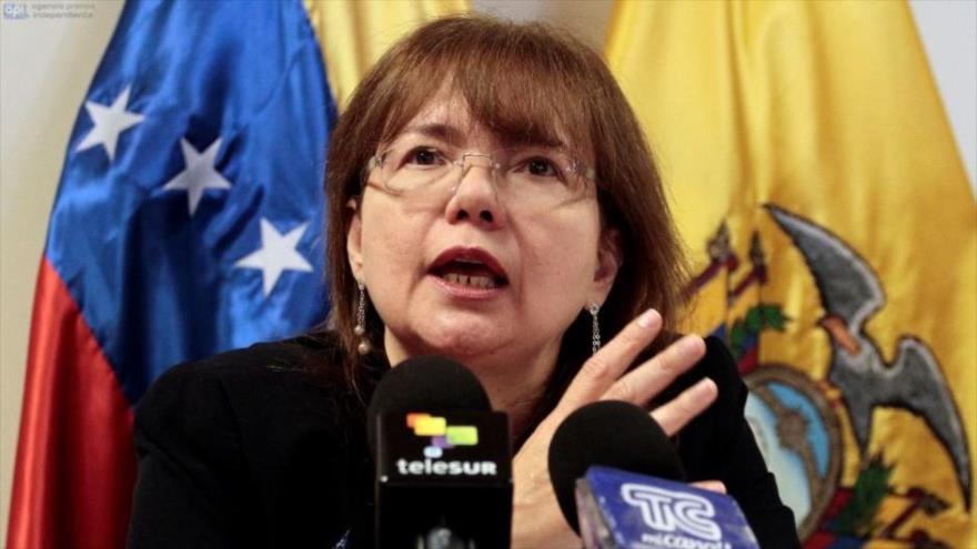 La embajadora venezolana en Ecuador, Carol Delgado.