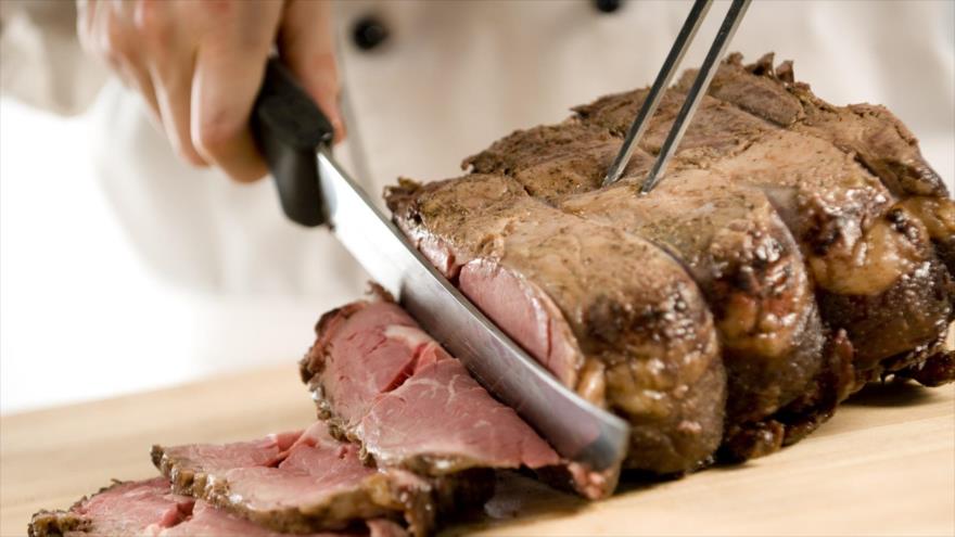 La carne es una base alimentaria de los humanos.