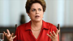 Rousseff asegura que no tiene “ninguna intención de renunciar”