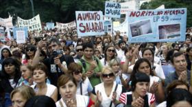 Docentes argentinos hacen huelga para pedir mejoras en educación