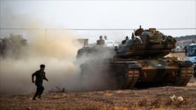 Otros 10 tanques de Turquía entran en Siria
