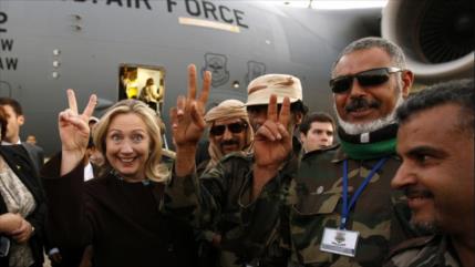 El Ejército de EEUU presenta a Clinton como “amenaza interna”