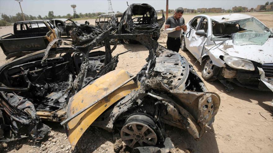 Daños dejados por la explosión de una bomba en Irak.