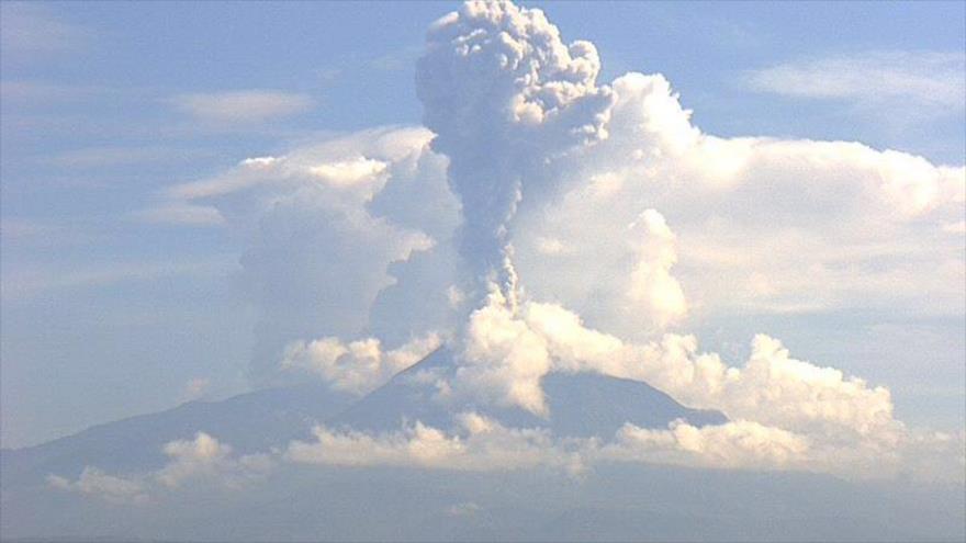 Nueva erupción del volcán Colima en México, 29 de agosto de 2016.