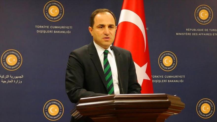El portavoz de la cartera de Exteriores de Turquía, Tanju Bilgiç.